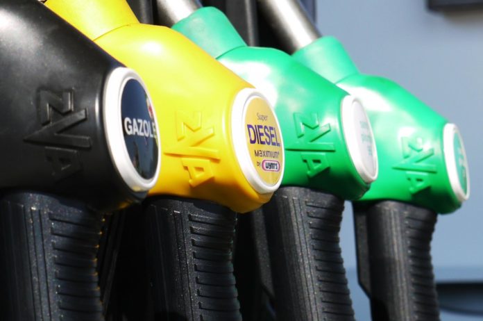 gasoline-ge742057d4_1920